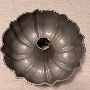 Elegant Silver Bundt Cake Pan